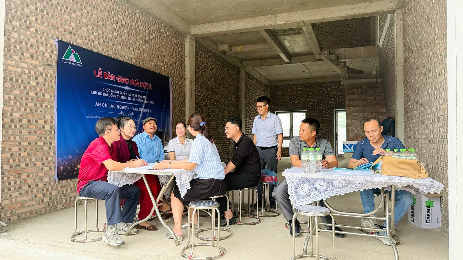 Bàn giao nhà cho khách hàng tại Đại Đồng Thành (Thuận Thành), Bắc Ninh