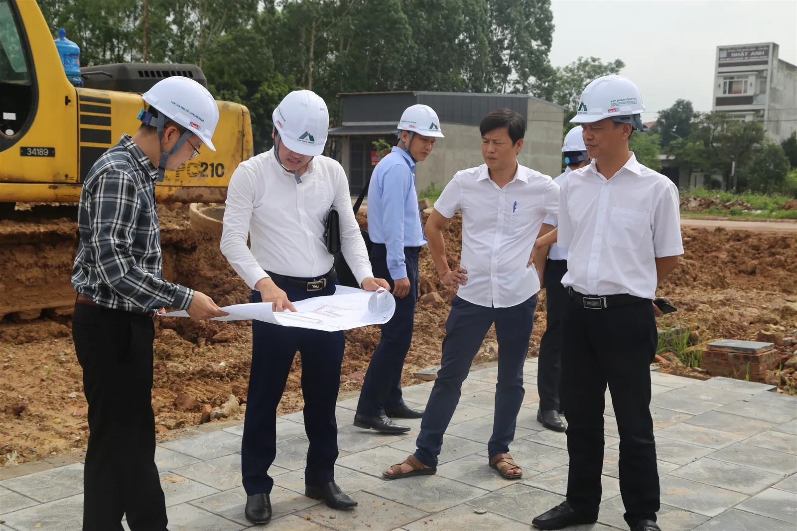 Cập nhật tiến độ dự án OM7: "đẩy nhanh các bước cuối cùng để nghiệm thu dự án" - Chủ tịch HĐQT Nguyễn Thế Hùng chỉ đạo tại dự án OM7. — ảnh 61