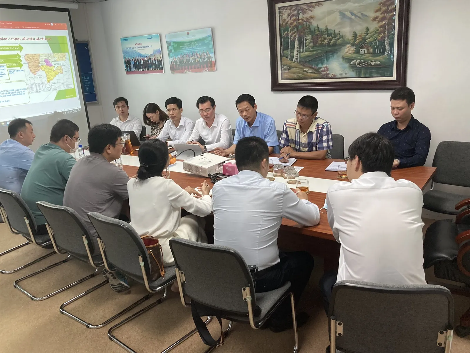 Đối tác PowerChina Hồ Bắc sang thăm và làm việc tại Tập đoàn Sơn Phúc. — ảnh 1