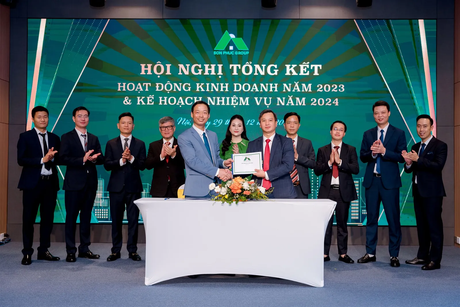 Tập đoàn Sơn Phúc tổng kết hoạt động kinh doanh năm 2023 - Định hướng mục tiêu kế hoạch năm 2024 — ảnh 15