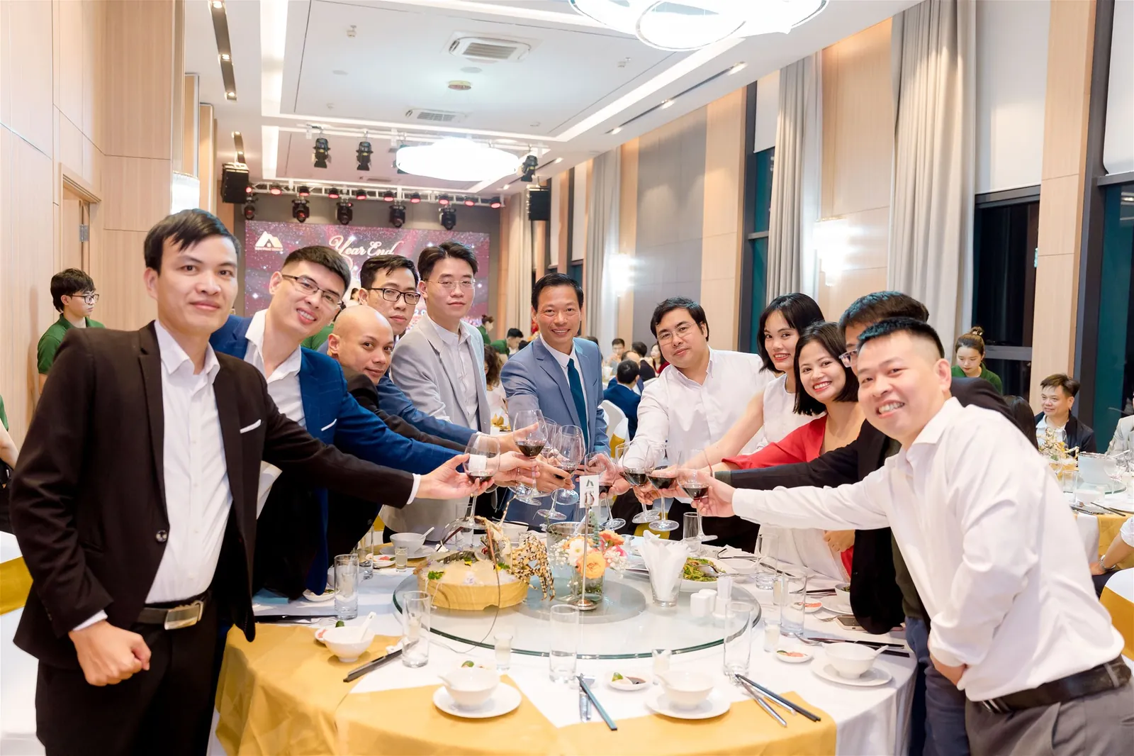 Tập đoàn Sơn Phúc tổng kết hoạt động kinh doanh năm 2023 - Định hướng mục tiêu kế hoạch năm 2024 — ảnh 36