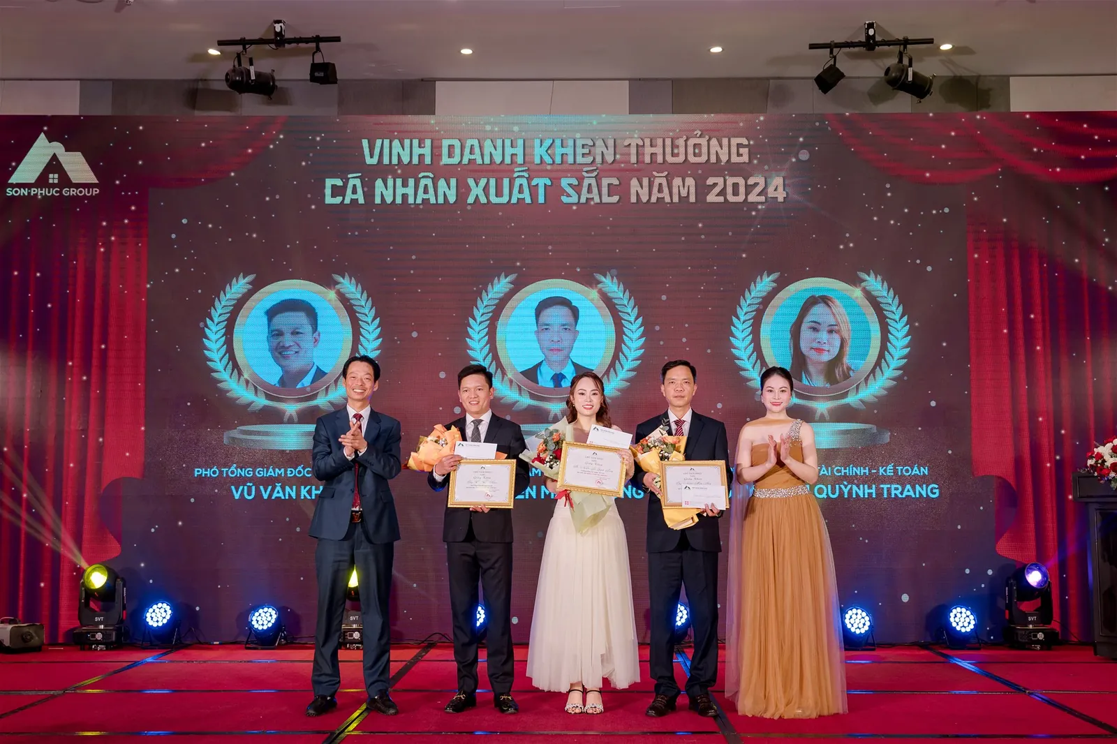 Nhân dịp này, Tập đoàn vinh danh và khen thưởng các Lãnh đạo, Quản lý và Cán bộ nhân viên có thành tích xuất sắc, tiêu biểu và vinh danh CBNV thâm niên 5 năm trở lên