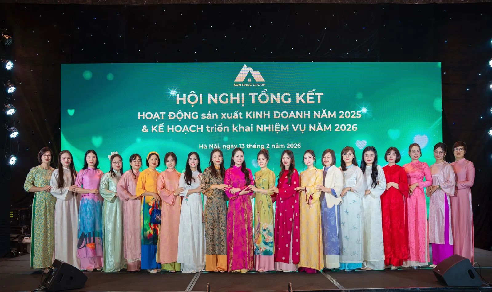 Year End Party 2025: dấu ấn gắn kết, lan tỏa giá trị đồng hành — ảnh 2