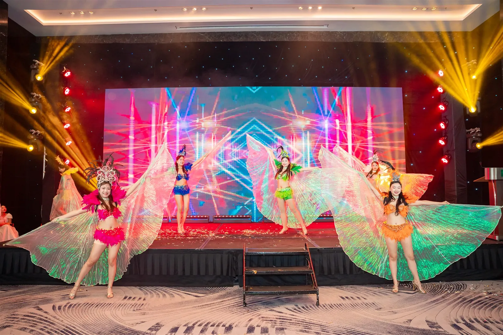 Year End Party 2025: dấu ấn gắn kết, lan tỏa giá trị đồng hành — ảnh 21
