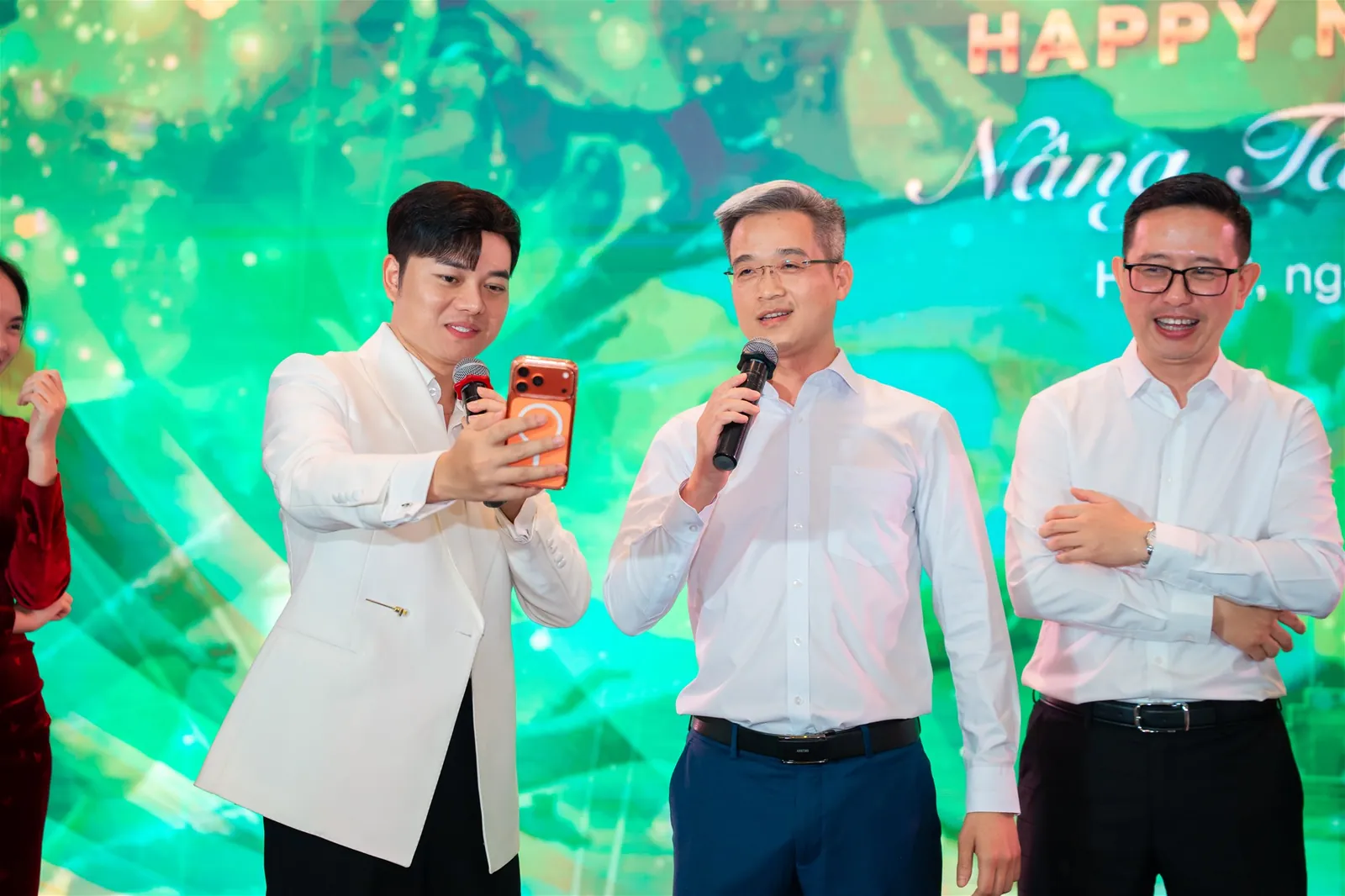 Year End Party 2025: dấu ấn gắn kết, lan tỏa giá trị đồng hành — ảnh 24